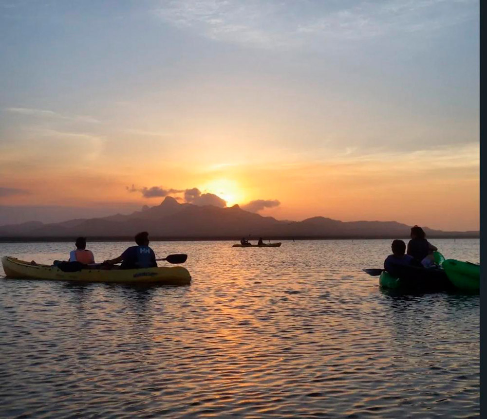 Atardecer en Kayak