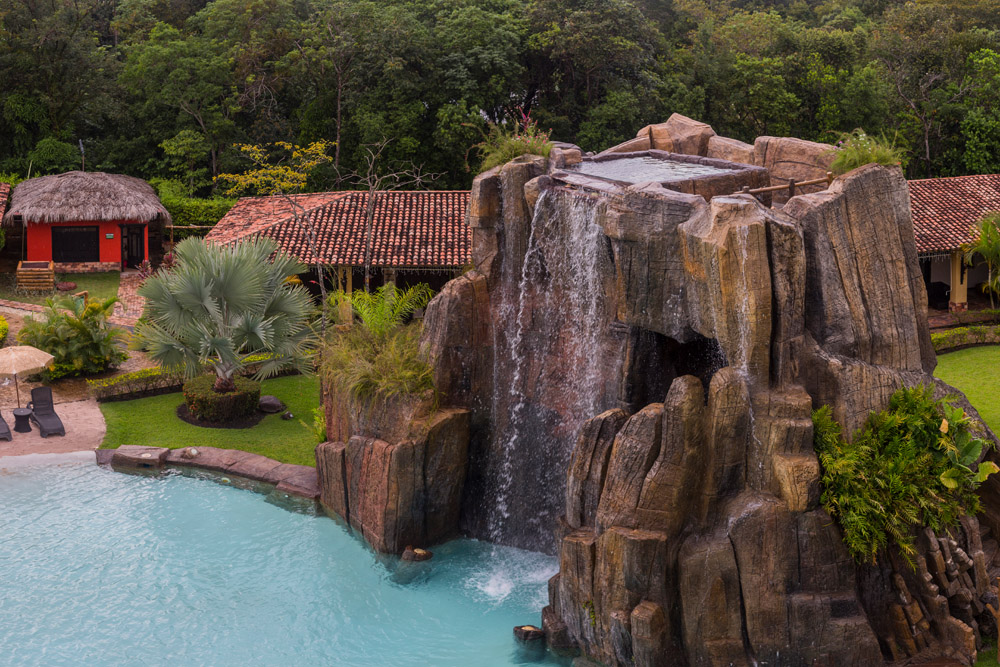 Ara Merú Lodge